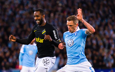 AI Ks Henok Goitom och Malmo F Fs Soren Rieks