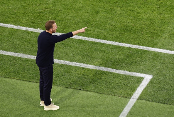 Förbundskapten Julian Nagelsmann dirigerar Tyskland till 5-1 vinst mot Skottland i öppningsmatchen i Fotbolls-EM