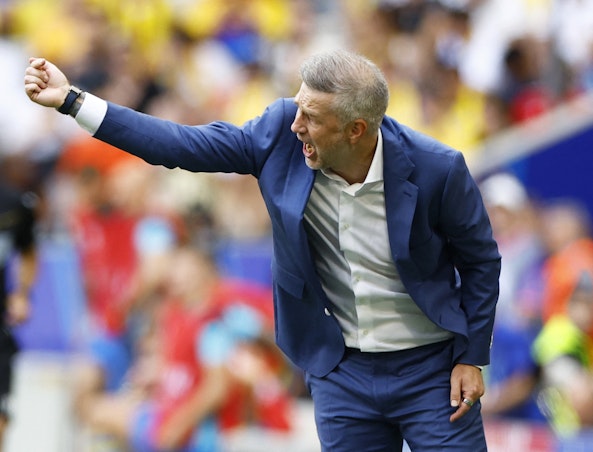 Rumäniens förbundskapten Edward Iordănescu