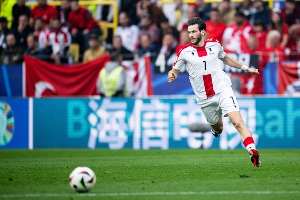 Khvicha Kvaratskhelia, Georgiens stora stjärna som måste leverera nu