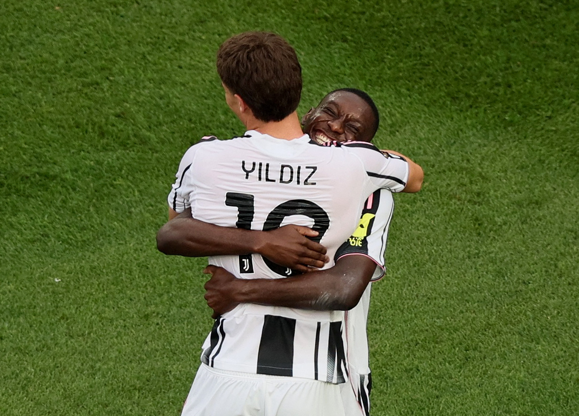 Oddsboost! Från 2.50 till 3.75: Kenan Yildiz får ett skott på mål