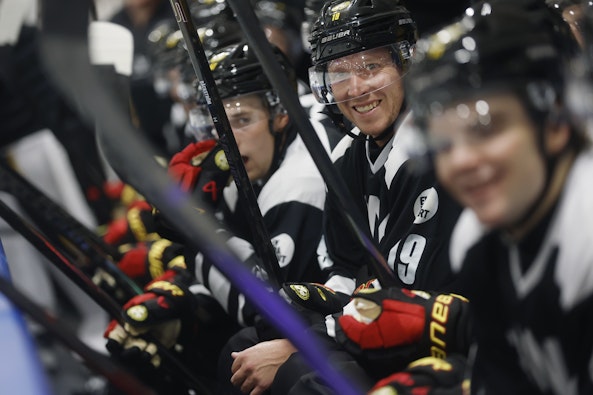 Nicklas Bäckström, Bettingstugan