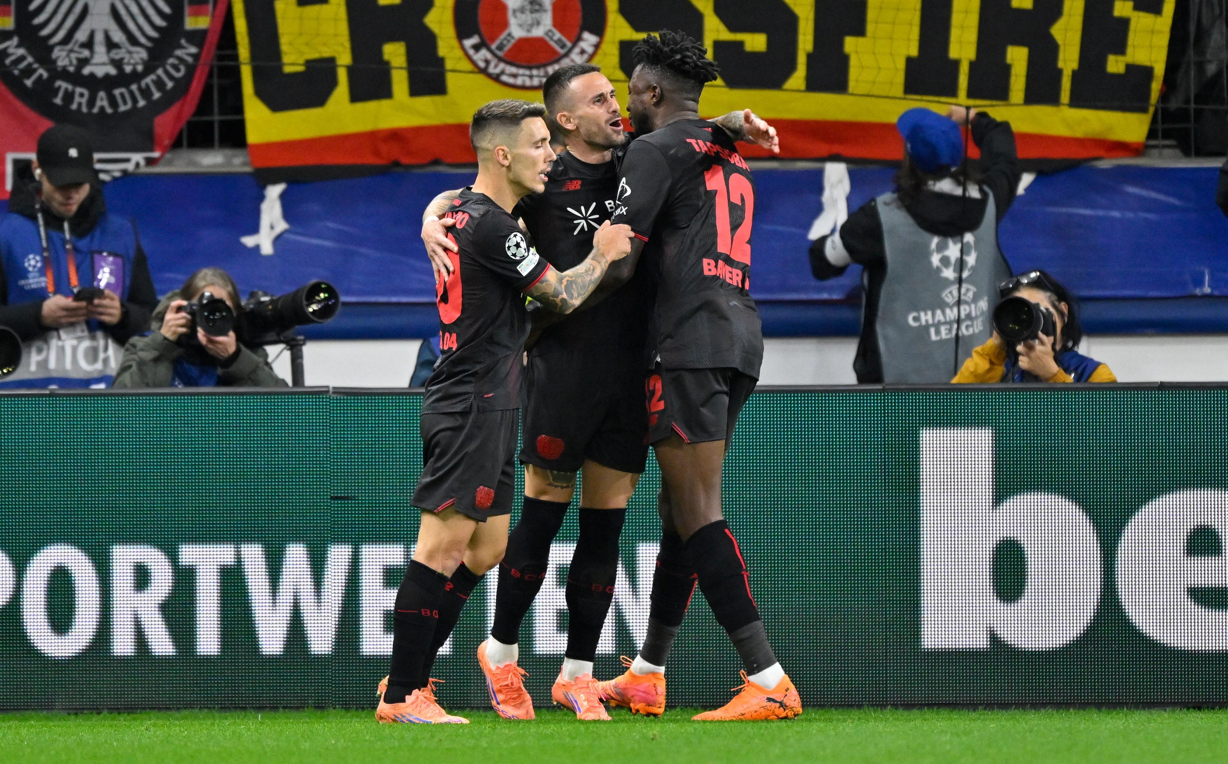 Bayer Leverkusen - Newcastle