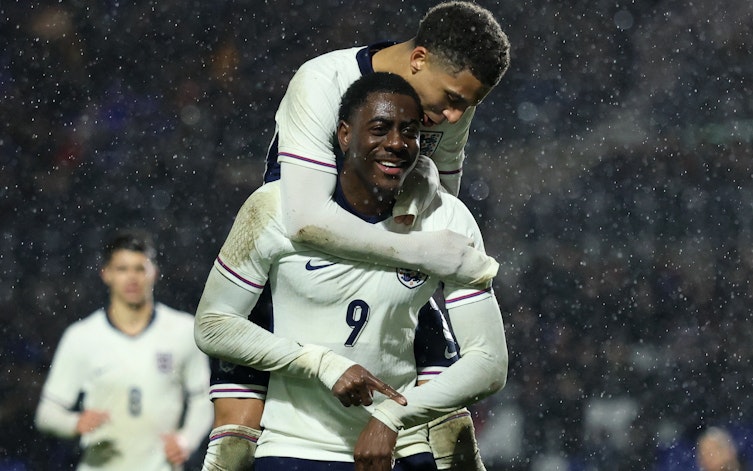 Speltips Albanien - England