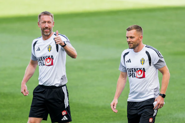 Potter tummen upp Bettingstugan