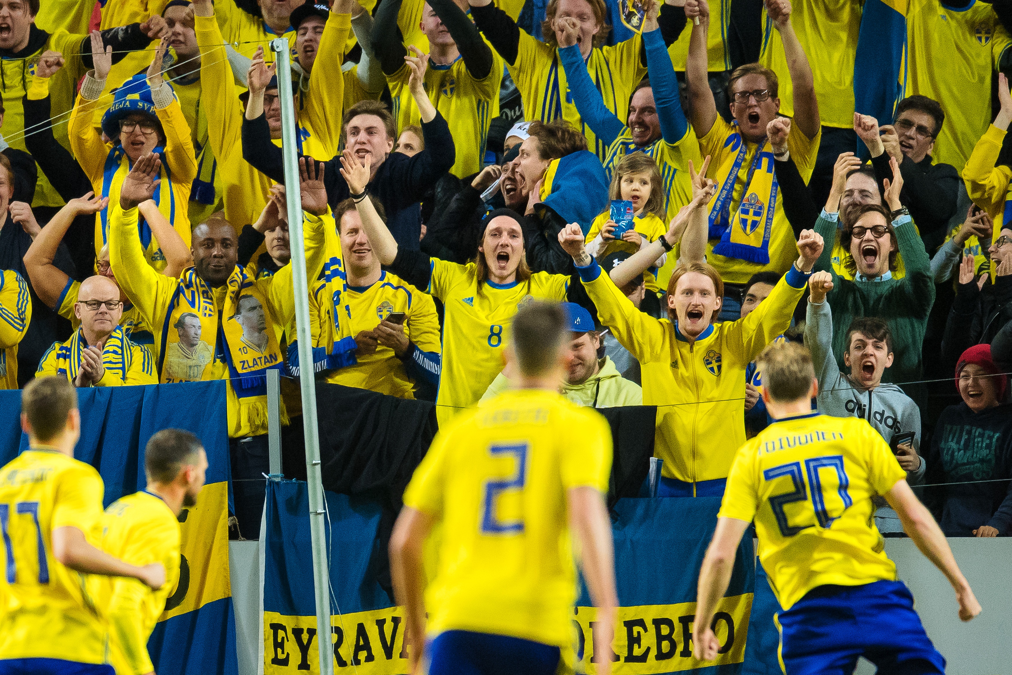 Spela på matchen mellan Tyskland och Sverige - få ett gratisspel värt 50 kr