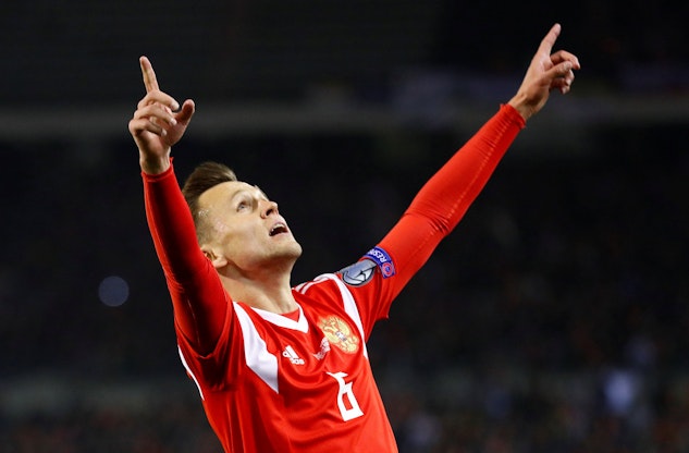 Fotbolls-EM 2021 Denis Cheryshev Ryssland