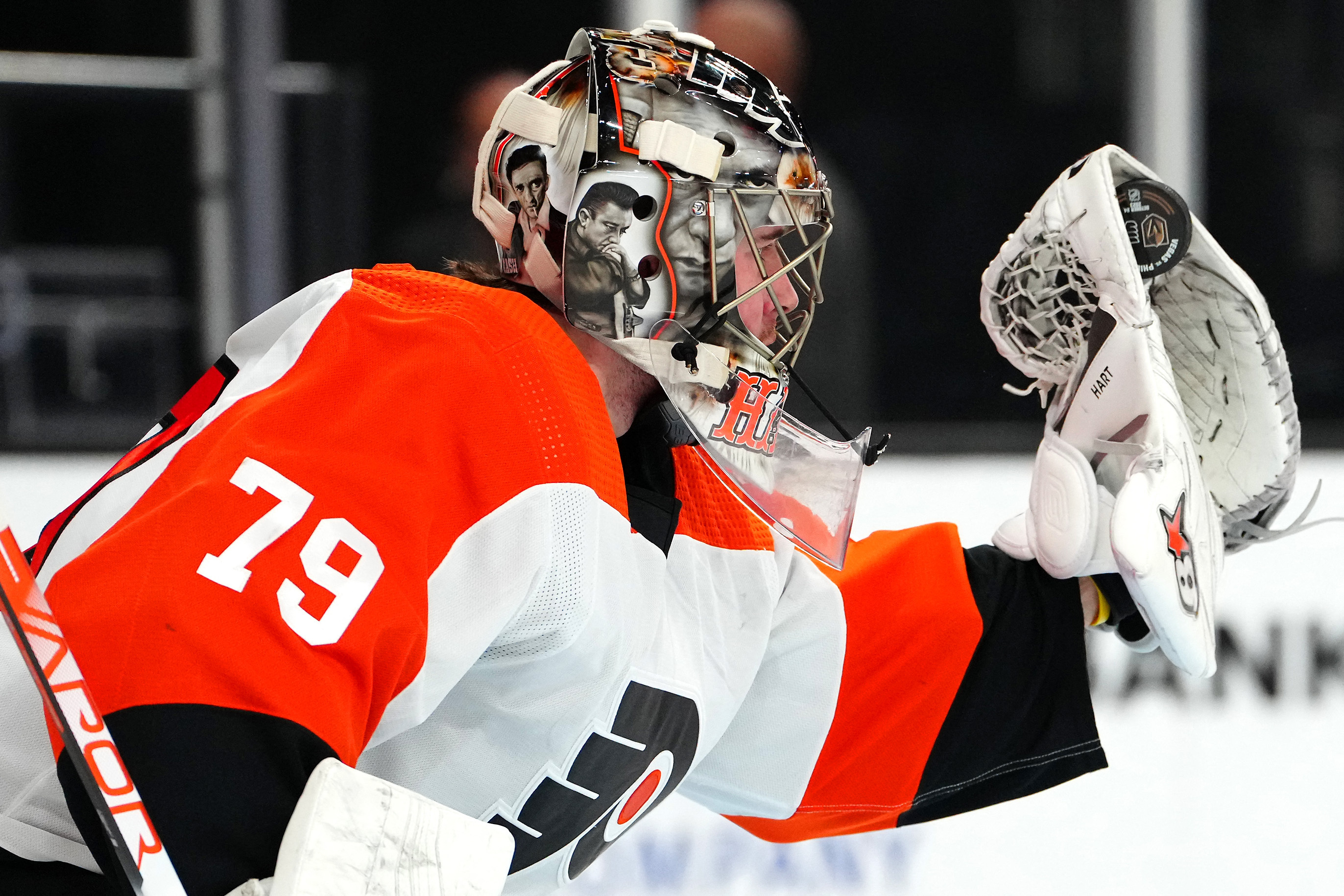 Carter Hart malvakt i Flyers