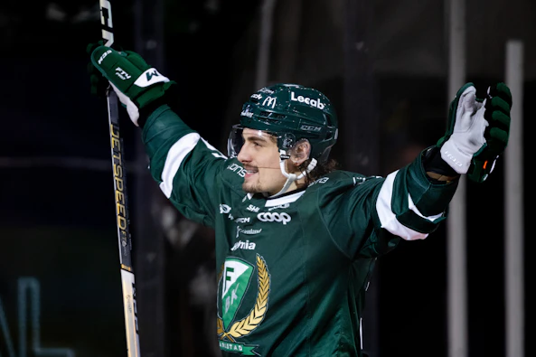 David Tomasek jublar i Farjestad som malskytt