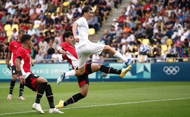 Eldor Shomurodov uzbekistan