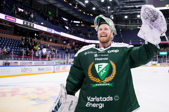 Farjestads malvakt Victor Brattstrom