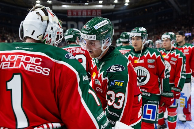 Frolunda firar en seger tar de andra raka