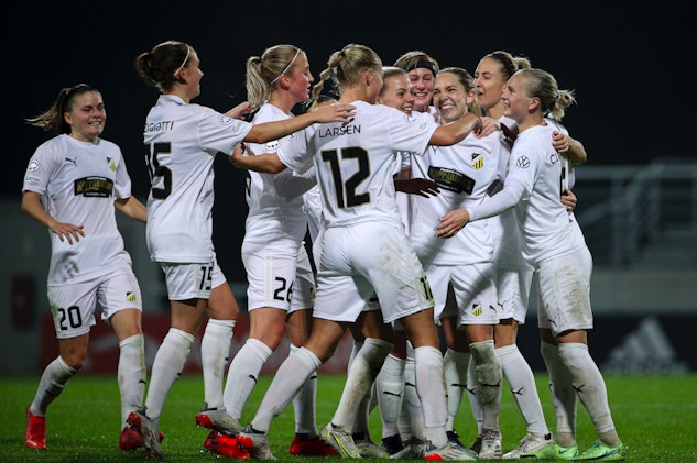 Hacken women