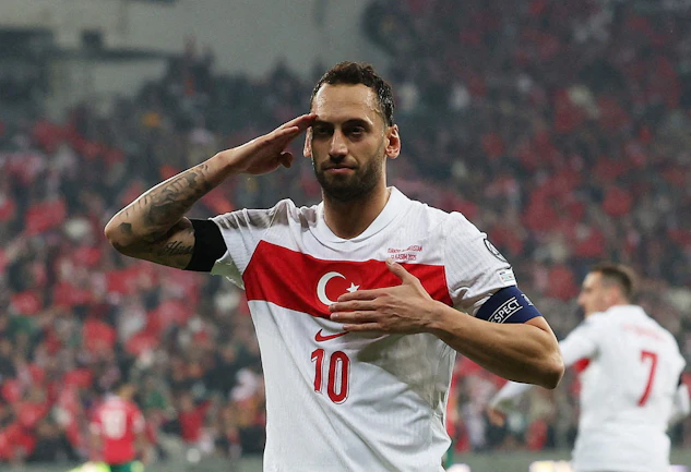Hakan Calhanoglu Turkiet