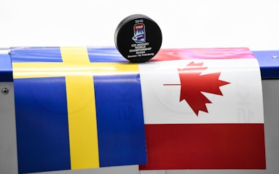 Hockey VM Sverige Kanada puck