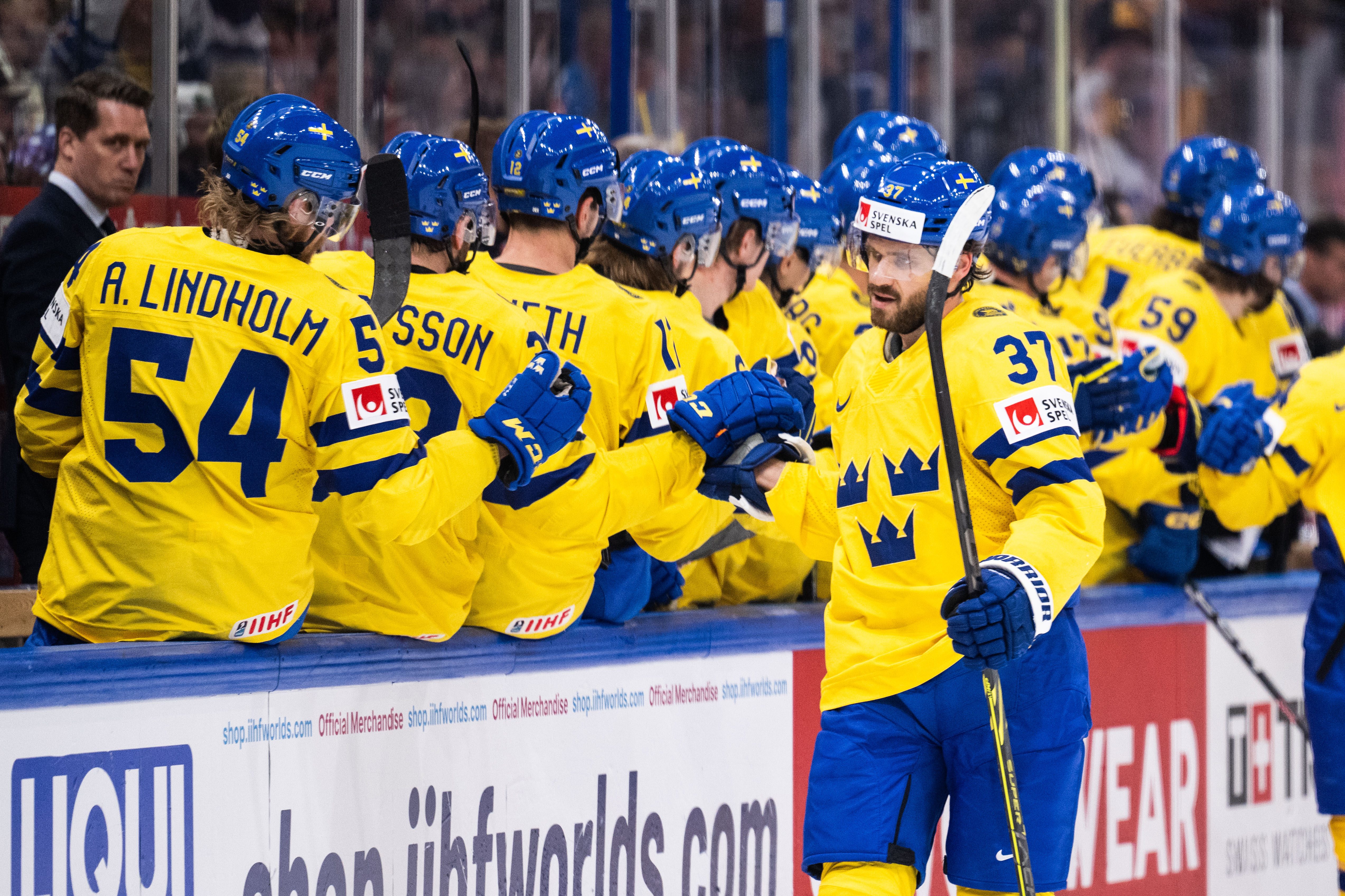 Hockey VM Sverige firar mal