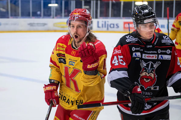 Kalmar spelare jublar har i mote med Nybro Vikings