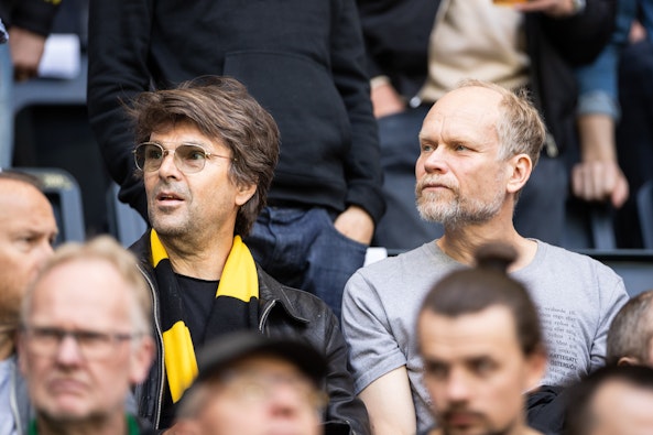 Niklas Stromstedt och Kristian Luuk pa laktaren infor fotbollsmatchen i Allsvenskan