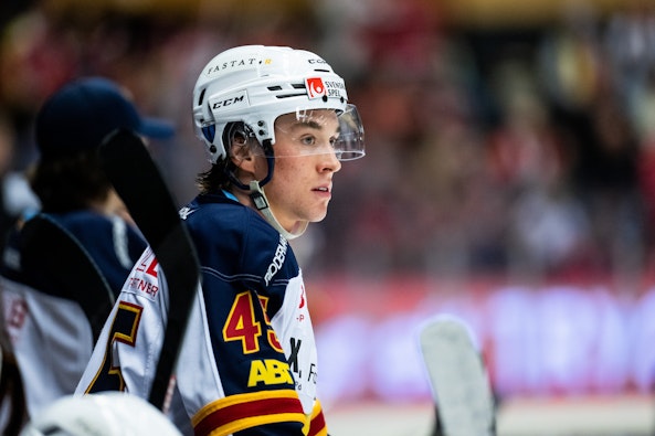 Noah Ostlund under final 7 i Hockeyallsvenskan mellan Modo och Djurgarden
