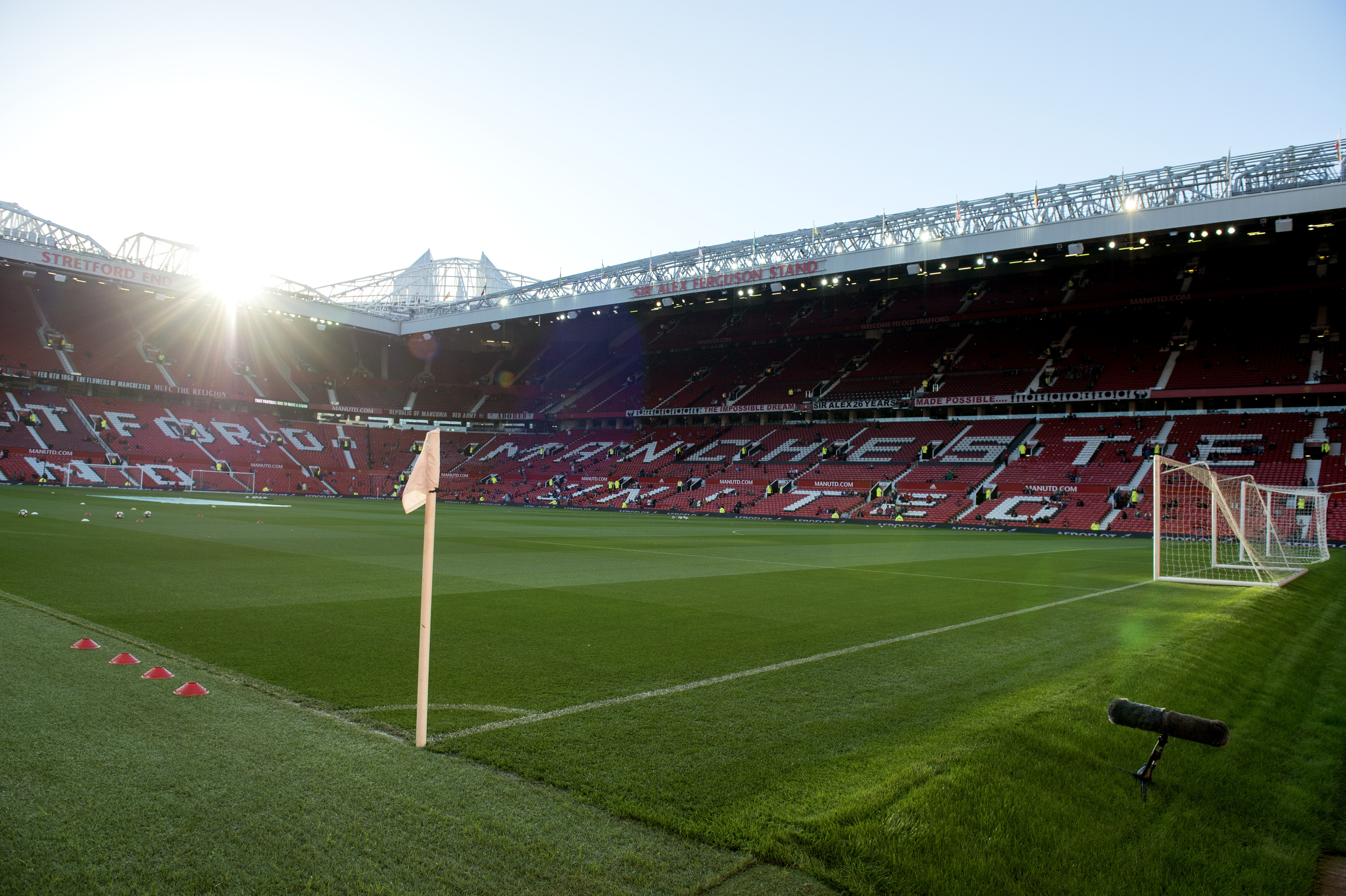 Old Trafford Hornflagga