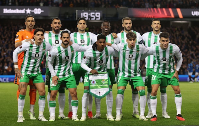 Real Betis med en tug vecka bakom sig helgarderas