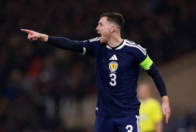 Skottland Andrew Robertson