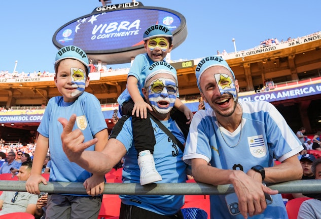 Uruguay fans 2