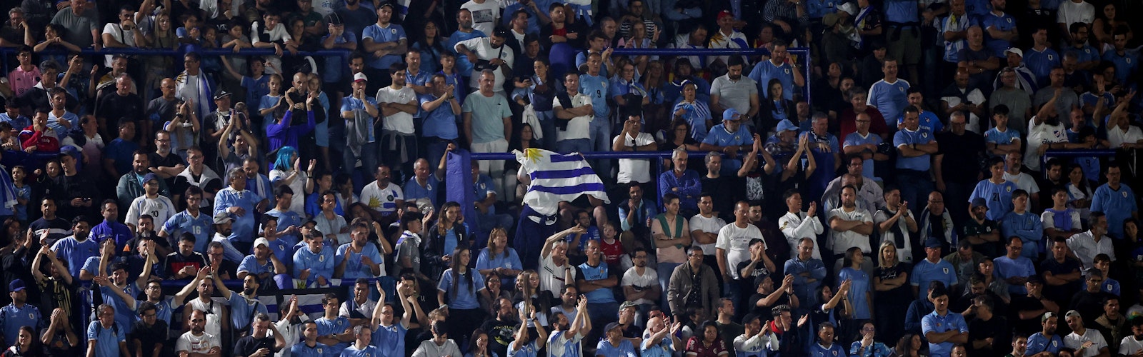 Uruguay fans