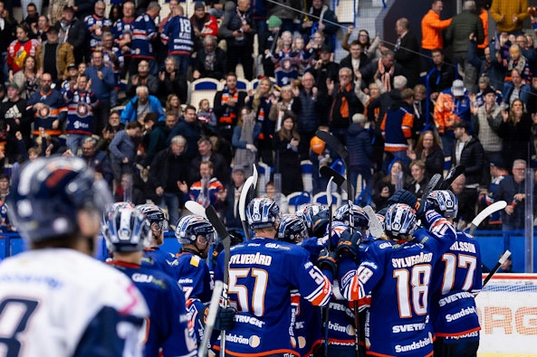 Vaxjo Lakers seger mot Linkoping i SHL