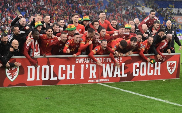Wales firar att man tagit sig till fotbolls vm 2022