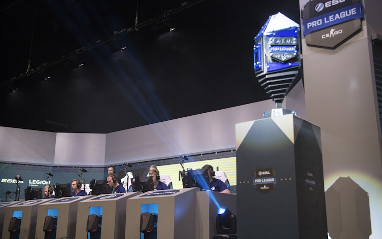 Speltips FaZe Clan - HellRaisers